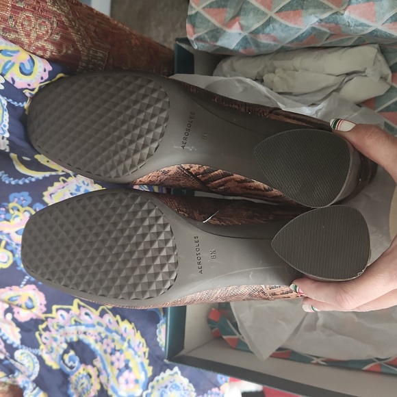 Aerosoles Lizard print ankle boots sz 8.5 - Picture 3 of 3